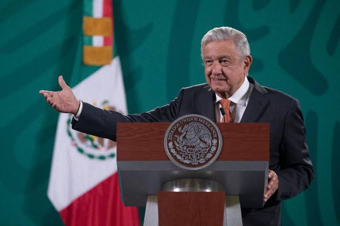 Tercer informe: AMLO es un presidente solitario