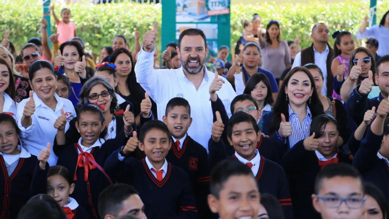 Saneamiento de finanzas educativas, disminución de rezago escolar y más de 2 mil obras en escuelas, legado de Alejandro Tello