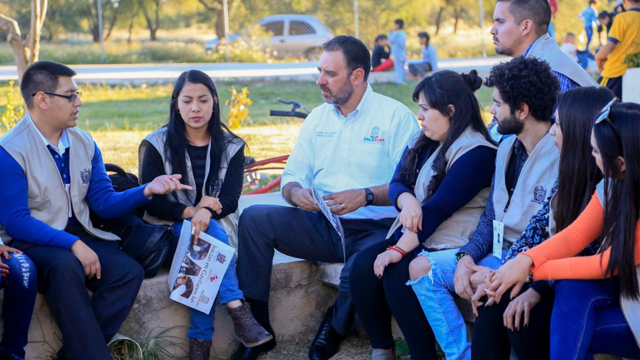 Becas, apuesta del Gobierno de Tello para el desarrollo integral de estudiantes y madres jóvenes