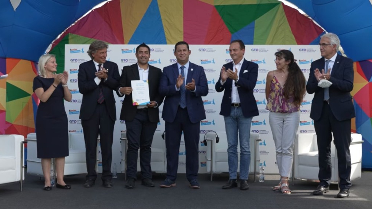 Docentes de Guanajuato reciben certificación internacional en Italia