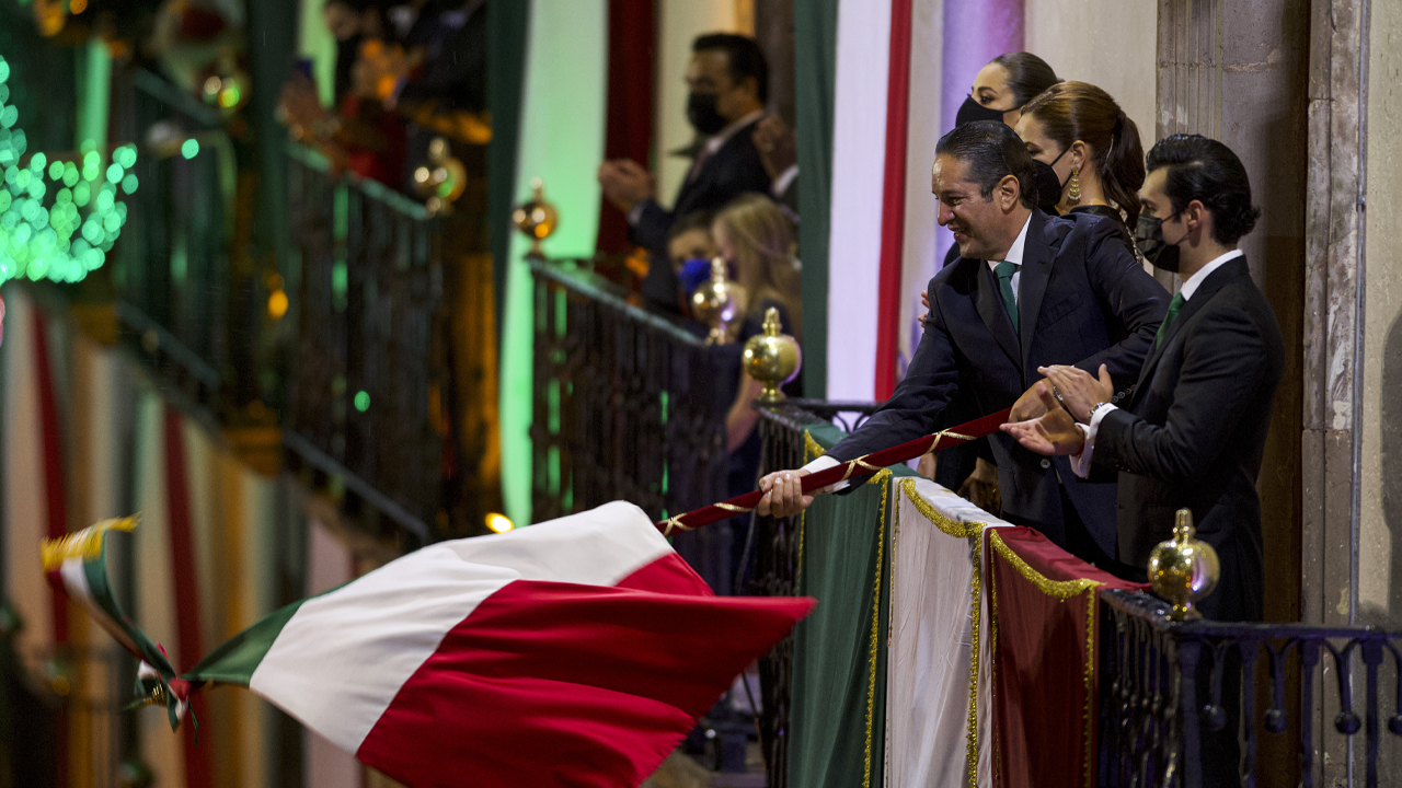 Preside el Gobernador Francisco Domínguez ceremonia del Grito de Independencia