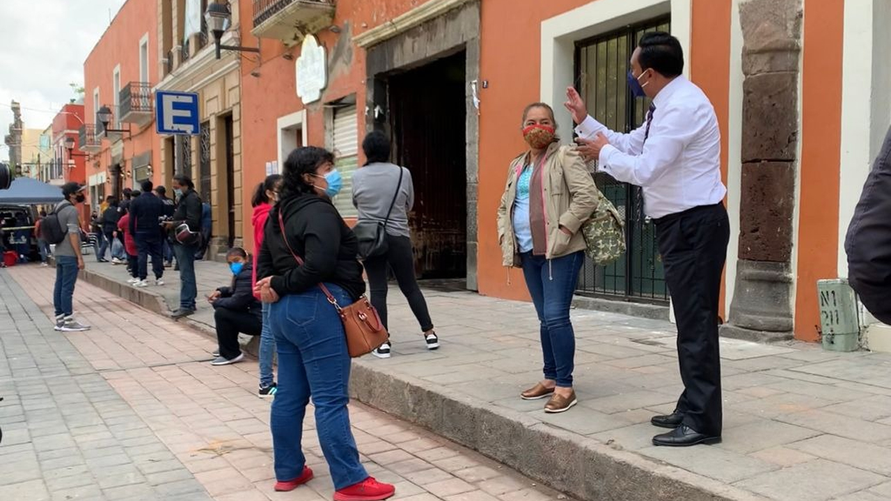 El Ayuntamiento de Tlaxcala hace más llevadera la espera de personas que se realizan pruebas de COVID19