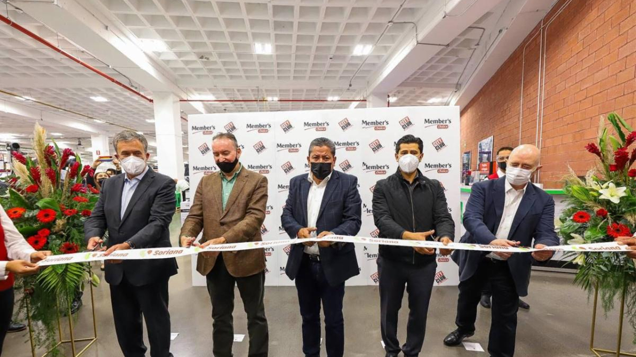 Inaugura Gobernador David Monreal tienda Súper Soriana y City Club Zacatecas