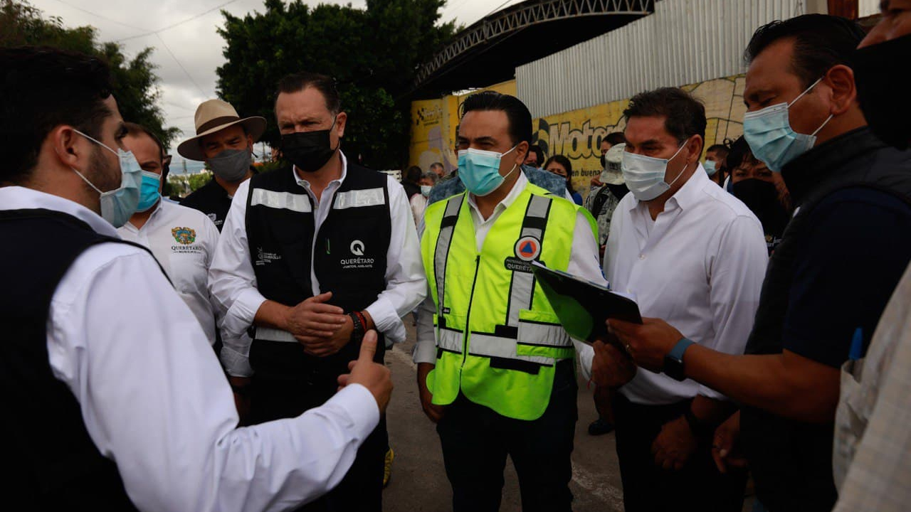 Supervisan Mauricio Kuri y Luis Nava el trabajo en zonas afectadas por lluvias en la capital