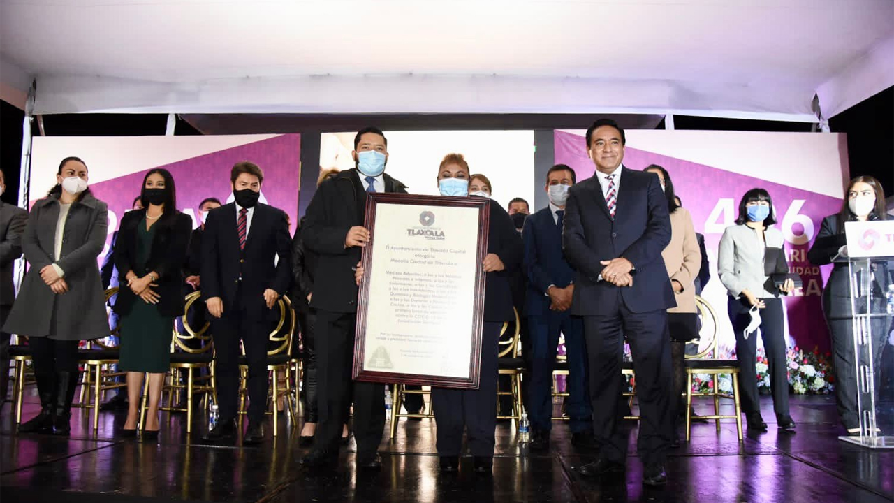 Reconoce Ayuntamiento de Tlaxcala a personal médico y hospitalario combatiente de la enfermedad COVID19 con la “Medalla Ciudad de Tlaxcala”