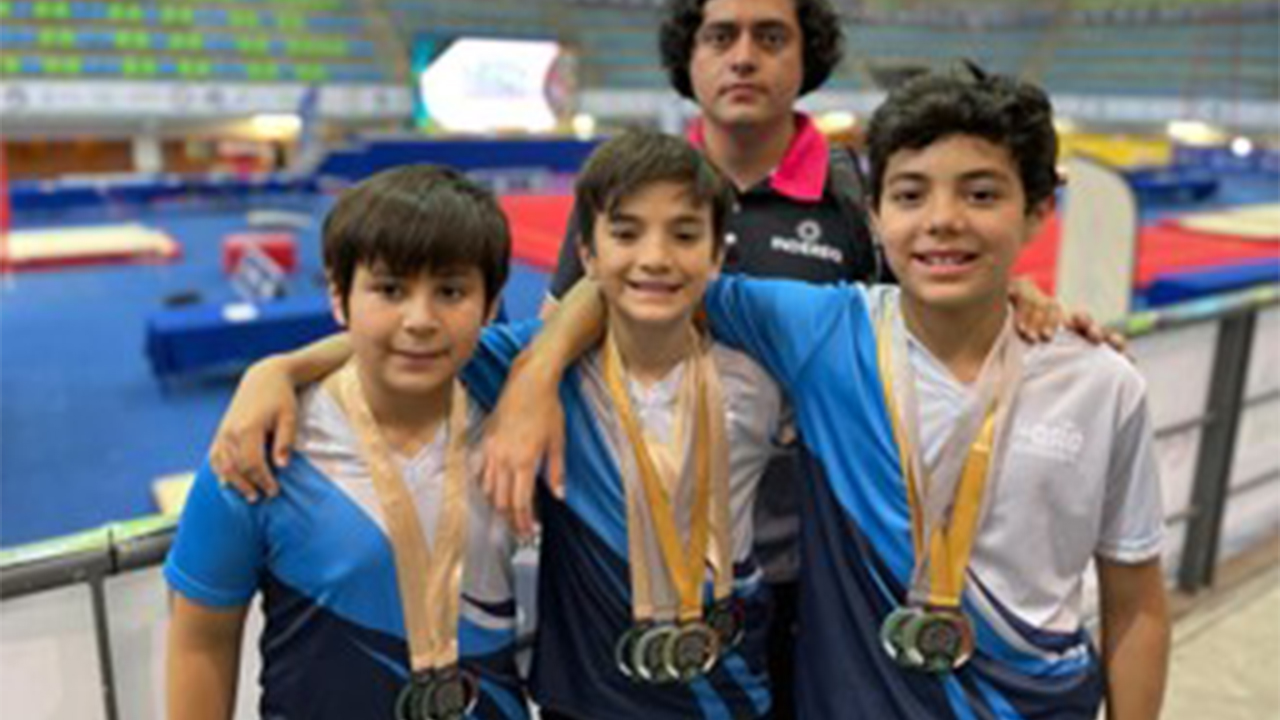 Gimnastas queretanos participan en Campeonato Nacional