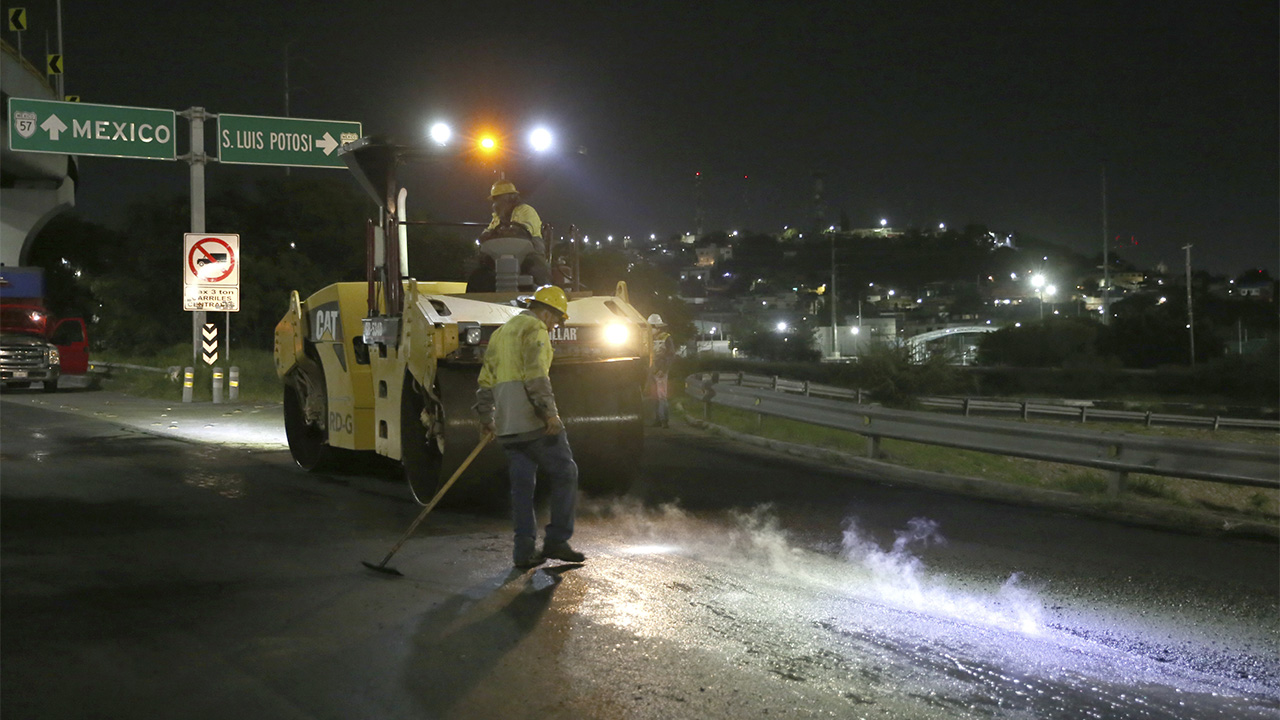 Avanza CEI en rehabilitación de Blvd. Bernardo Quintana en Querétaro