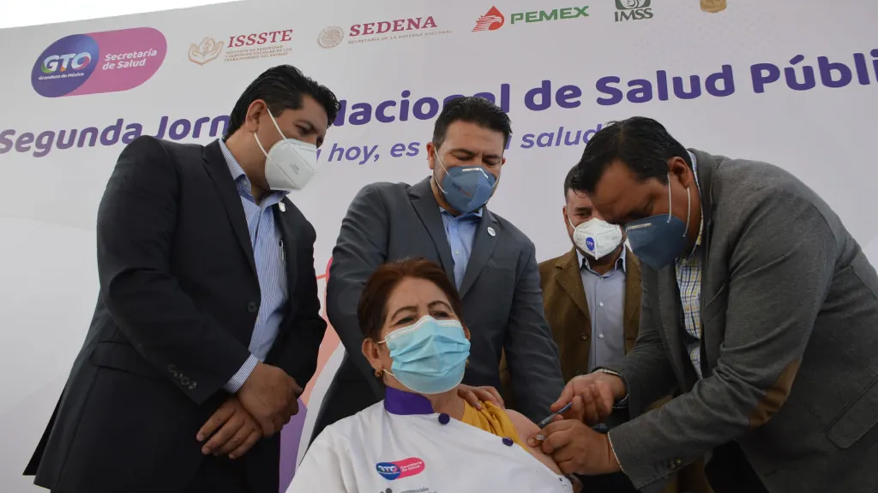 Guanajuato inicia la vacunación contra la influenza temporada 2021 a marzo del 2022