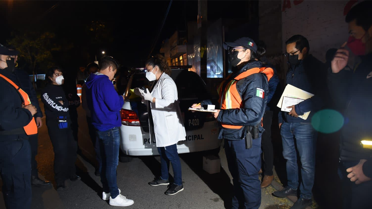 Tres personas detenidas y 14 infracciones en el primer día de alcoholímetro en Tlaxcala Capital