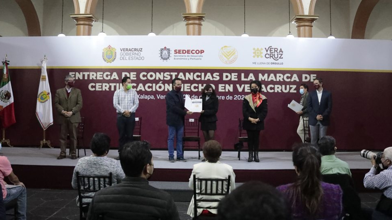 Apoyando a las MiPyMES, junto con los programas sociales, impulsaremos la recuperación económica de Veracruz: Gobernador