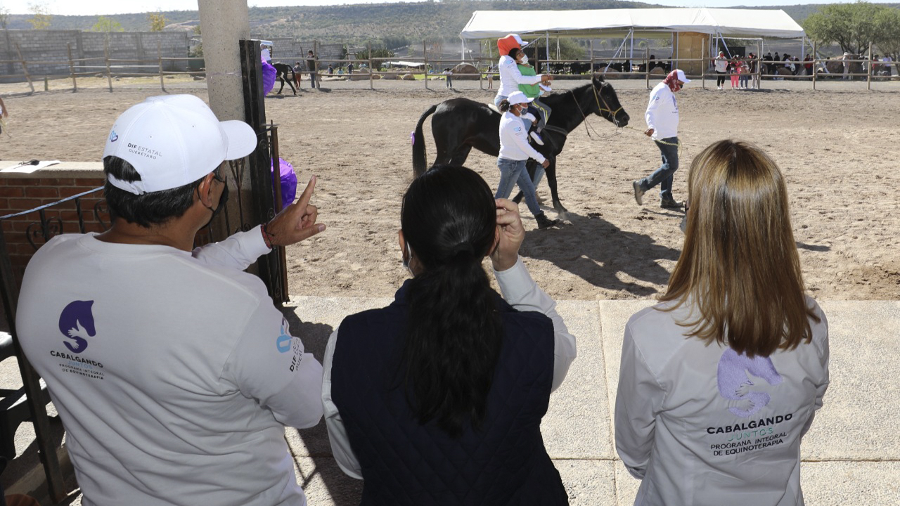 Inicia DIF Estatal Querétaro el programa Cabalgando Juntos