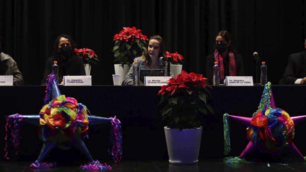 SECTUR y municipio de Querétaro presentan Juntos, Adelante por la Navidad que queremos