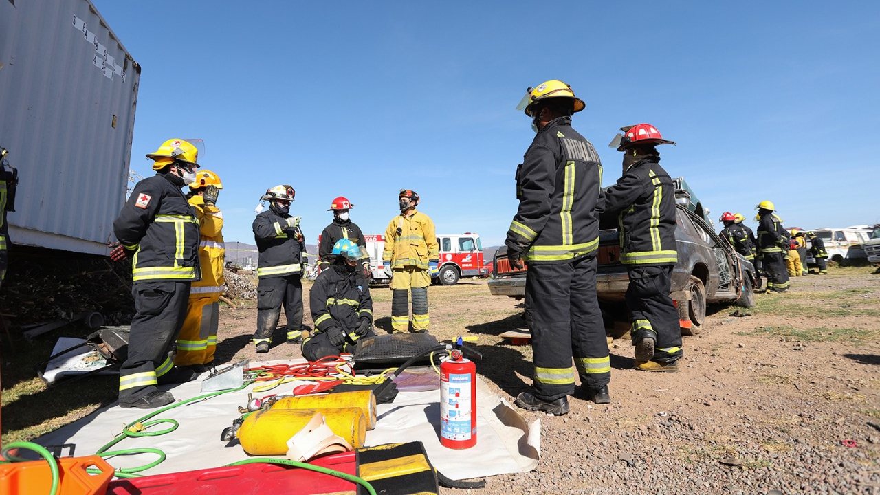 Capacitan al H. Cuerpo de Bomberos de Hidalgo en extracción vehicular especializada