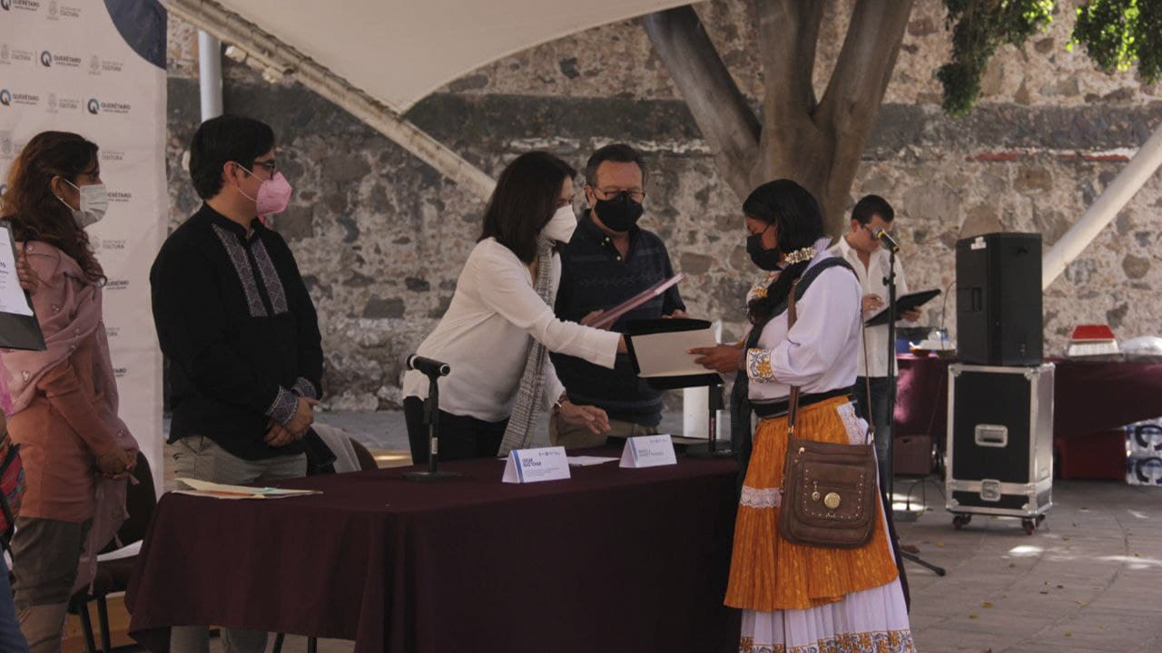 SECULT Querétaro reconoce a representantes de comunidades indígenas