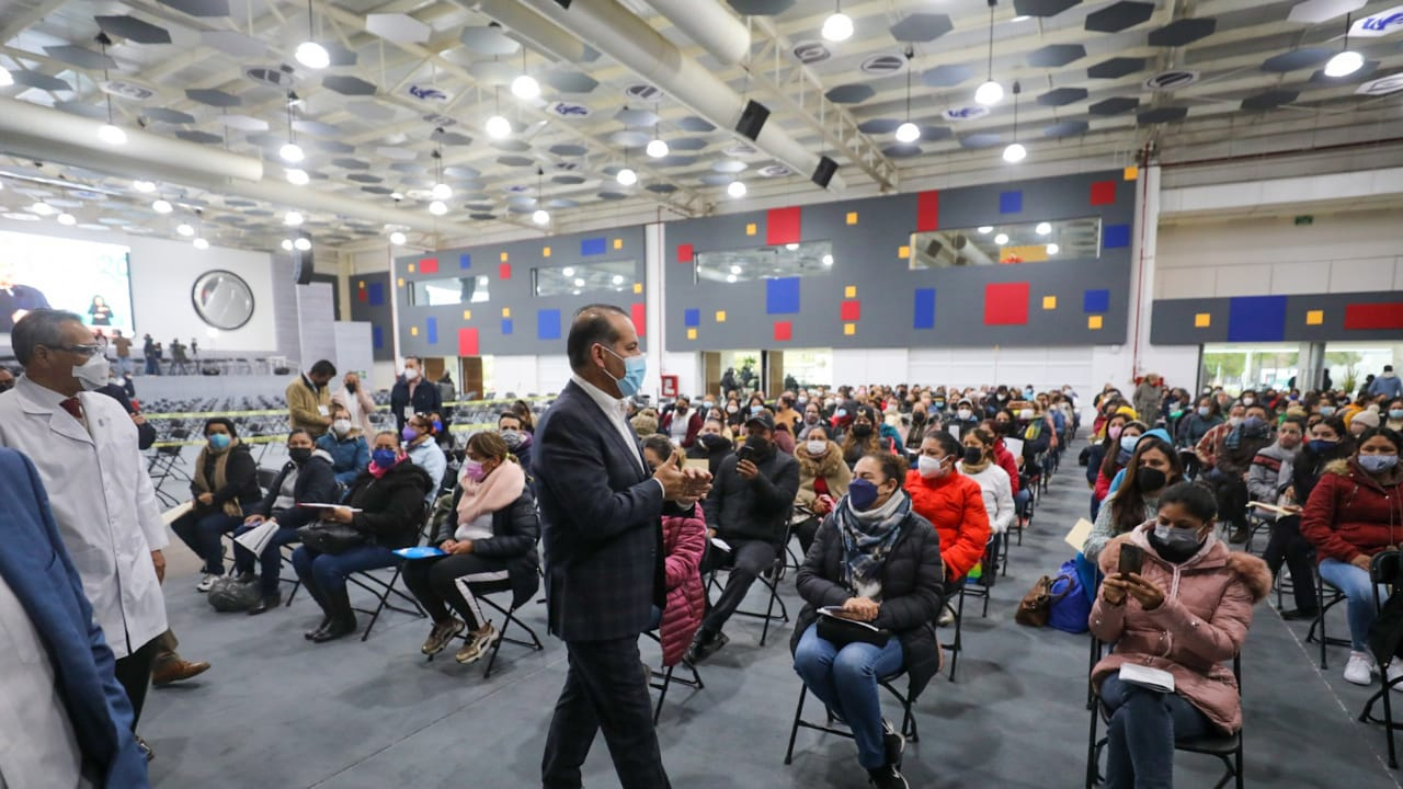 Encabeza Martin Orozco inicio de vacunación de refuerzo a sector educativo de Aguascalientes