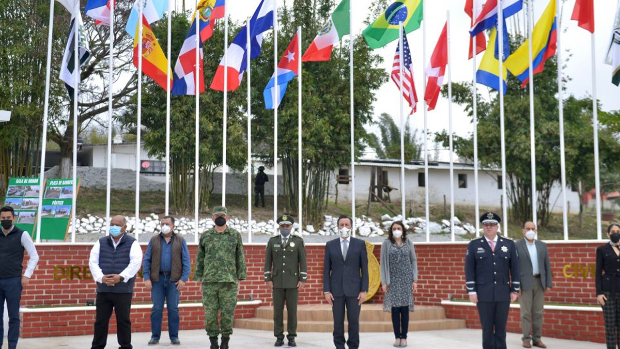 Gobierno del Estado de Veracruz rinde honor a policías caídos en cumplimiento del deber