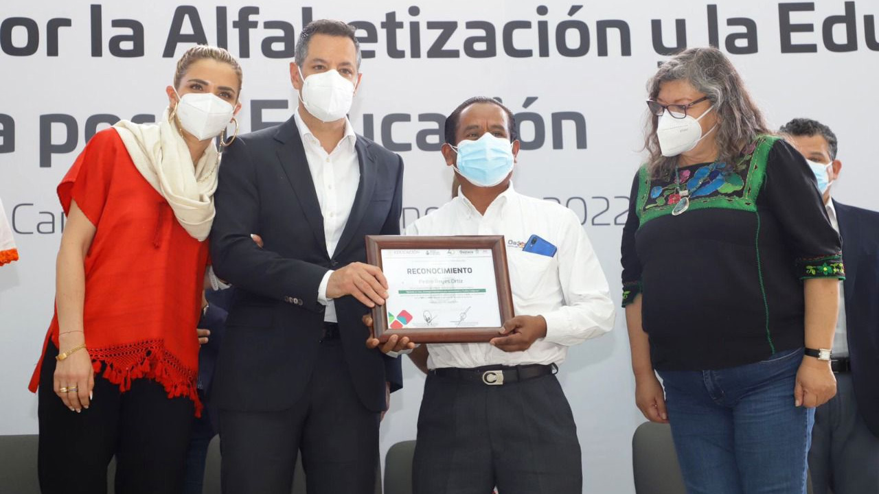 En Oaxaca encabeza Alejandro Murat el Arranque del “Movimiento Nacional por la Alfabetización y Educación”