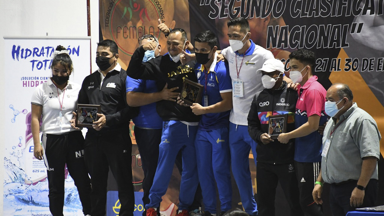 Queretanos suman medallas en Campeonato Nacional de Luchas Asociadas