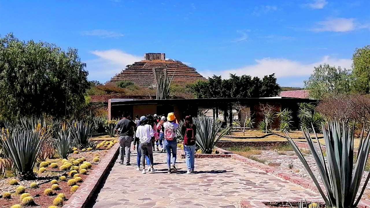 Promueven alumnos de Turismo UTC la Ruta de la Adoración