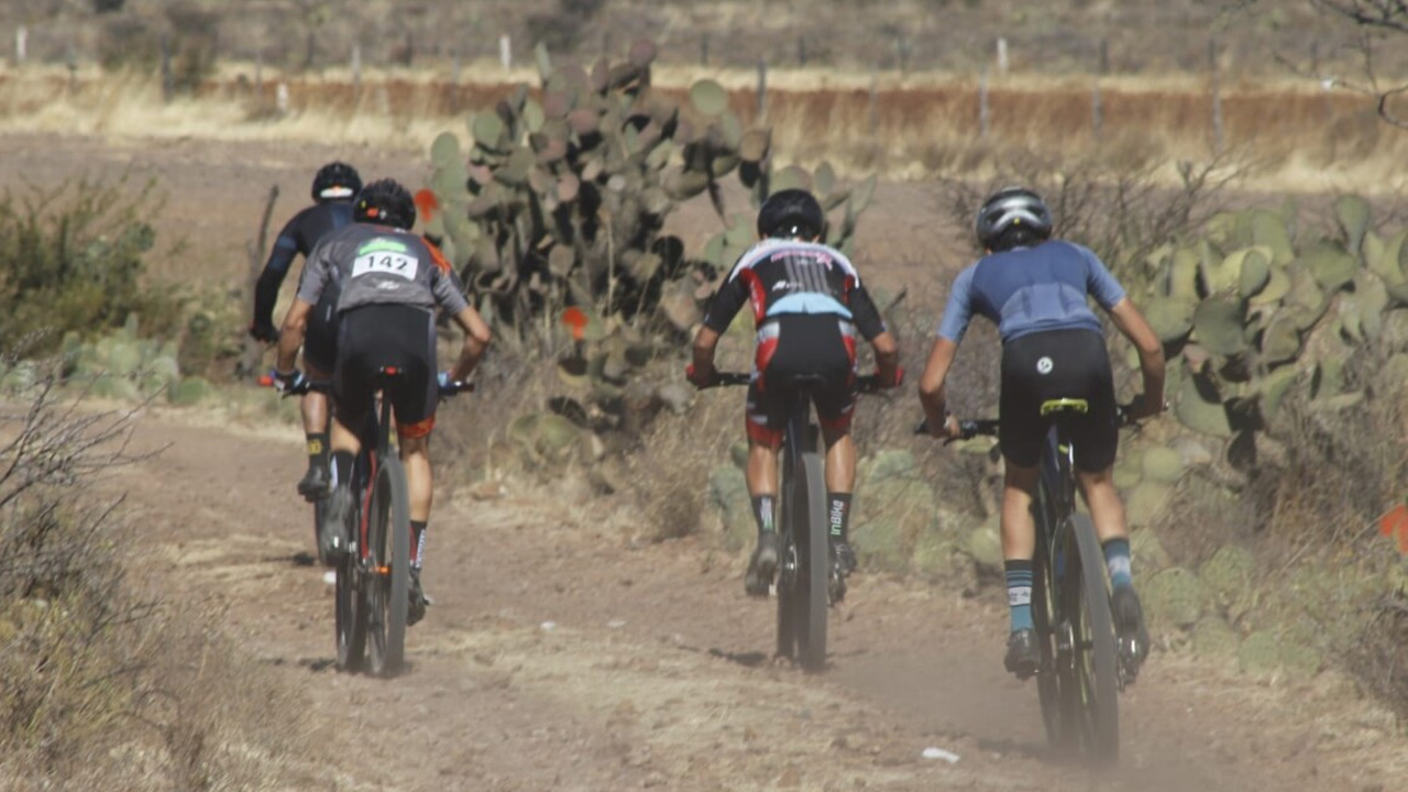 Clasifican 17 ciclistas de montaña y ocho de pista a Macro Regional de Nacionales Conade 2022 en el Estado de Zacatecas