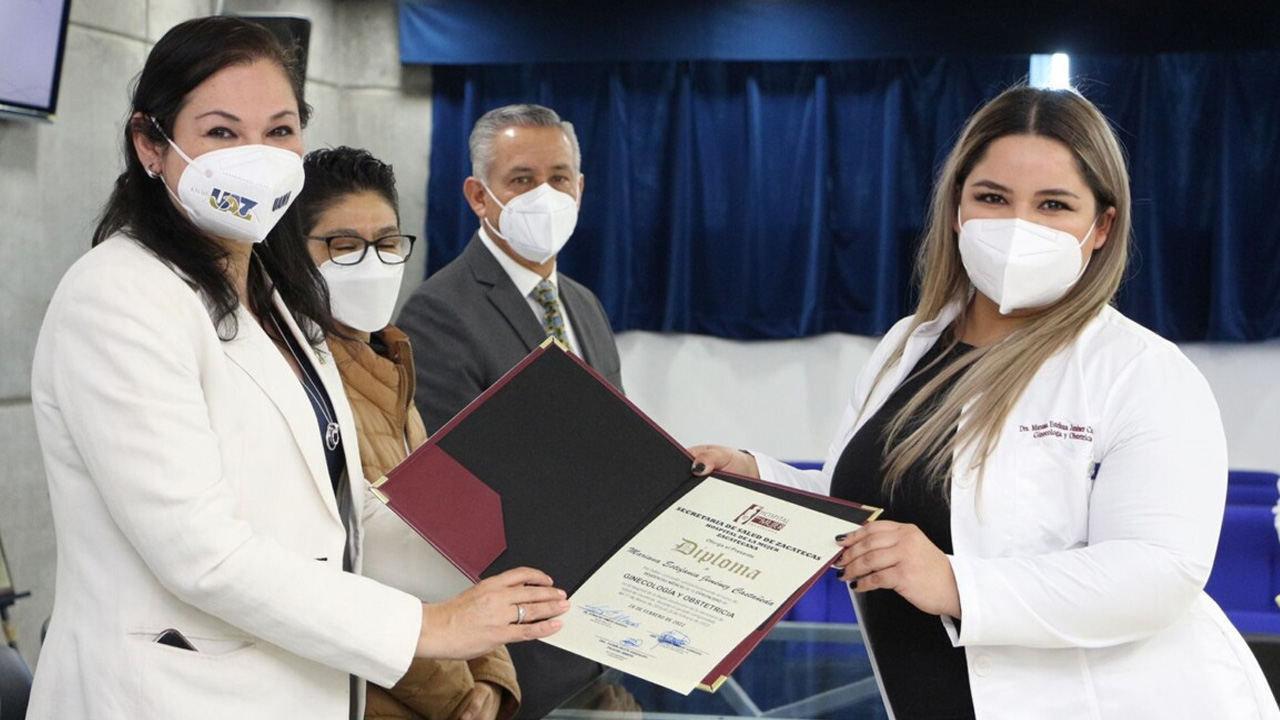 Egresan seis nuevos ginecólogos formados en el Hospital de la Mujer Zacatecana