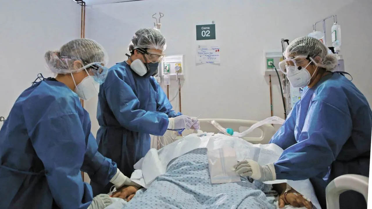 Hospitalizaciones en Nuevo León por Covid-19 van a la baja