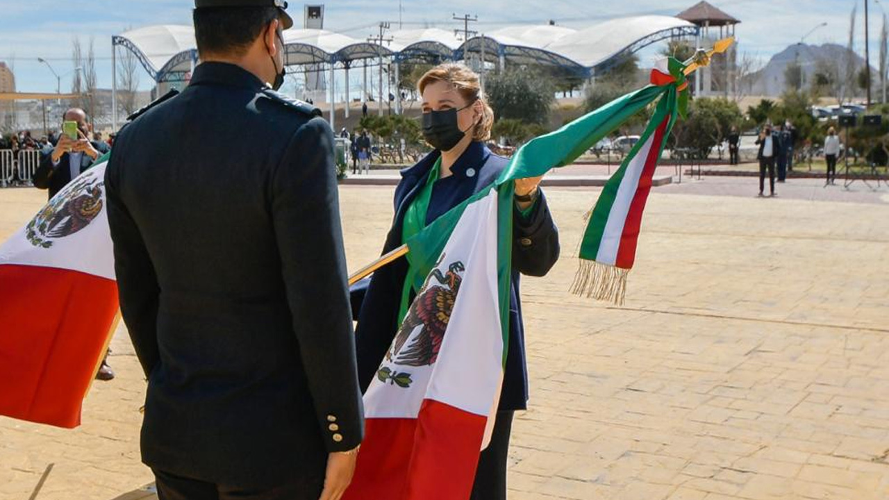 Encabeza Gobernadora de Chihuahua Abanderamiento de Escoltas en el Palomar en la conmemoración del Día de Bandera