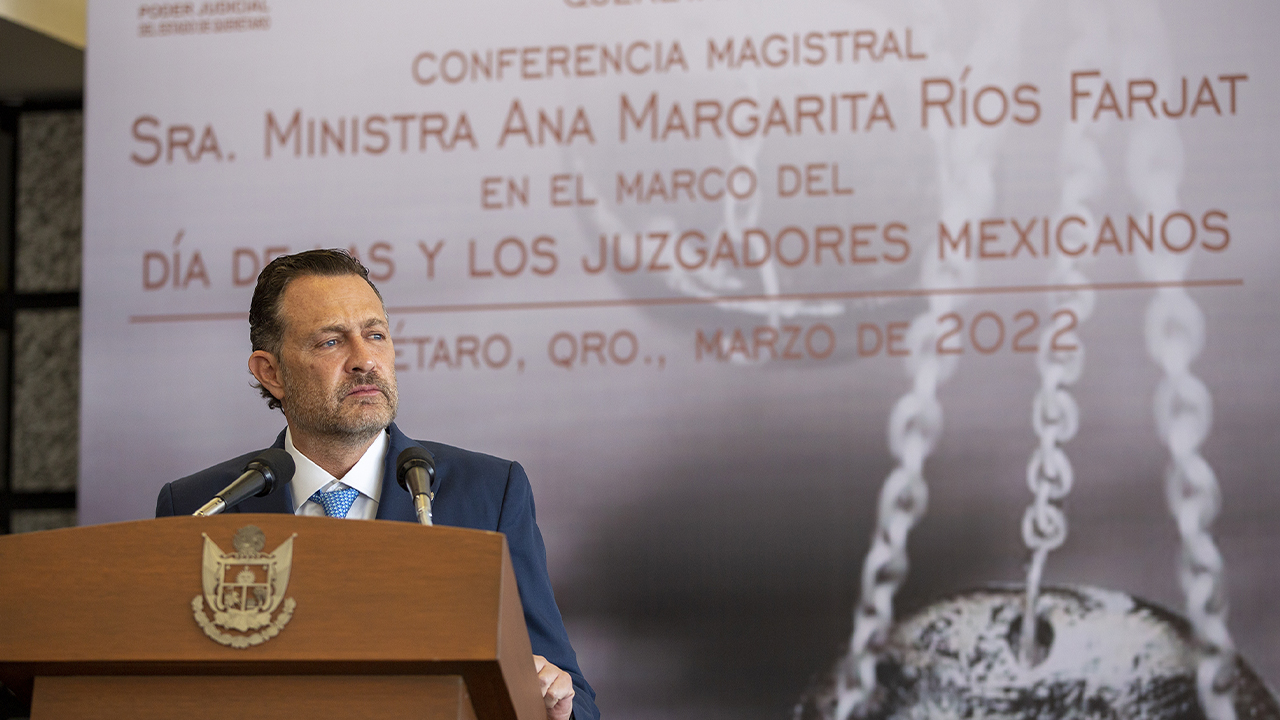 Conmemora Gobernador de Querétaro el Día del Juzgador Mexicano