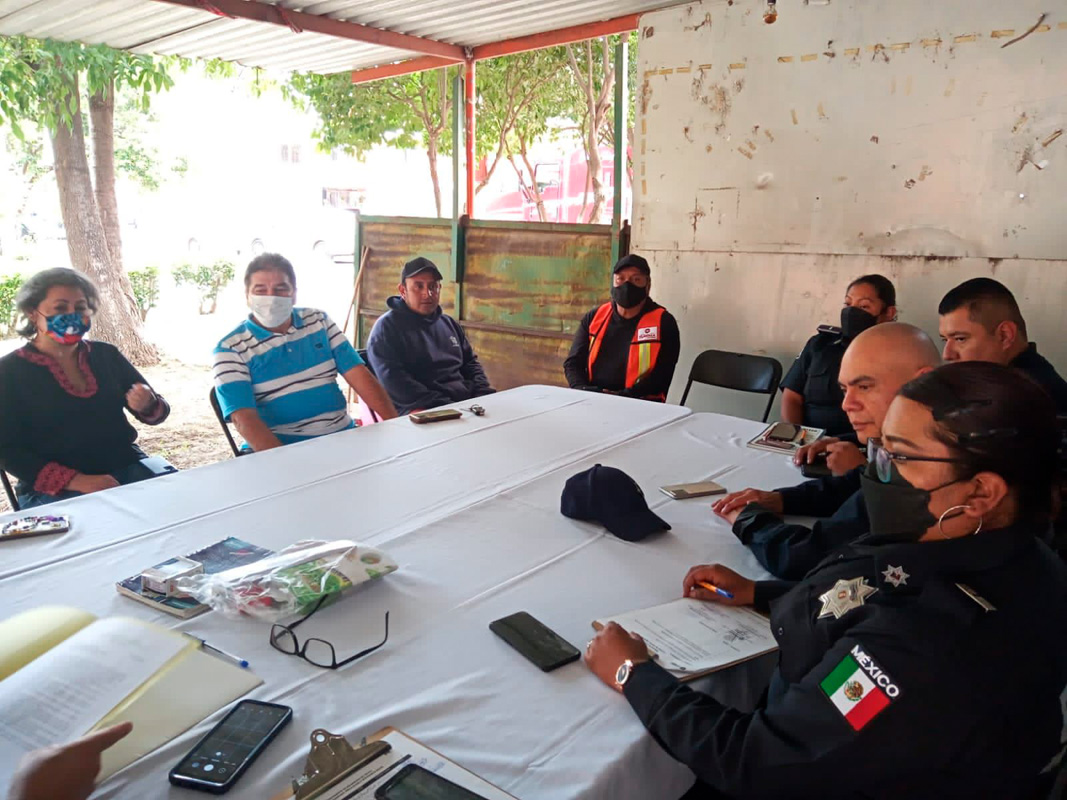 Afianzan coordinación habitantes de Acuitlapilco y policía de capital tlaxcalteca