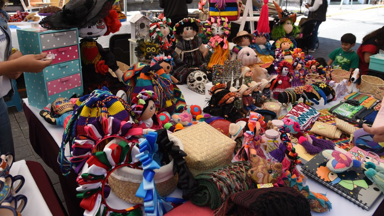 Multiplican ventas artesanos de Tlaxcala capital