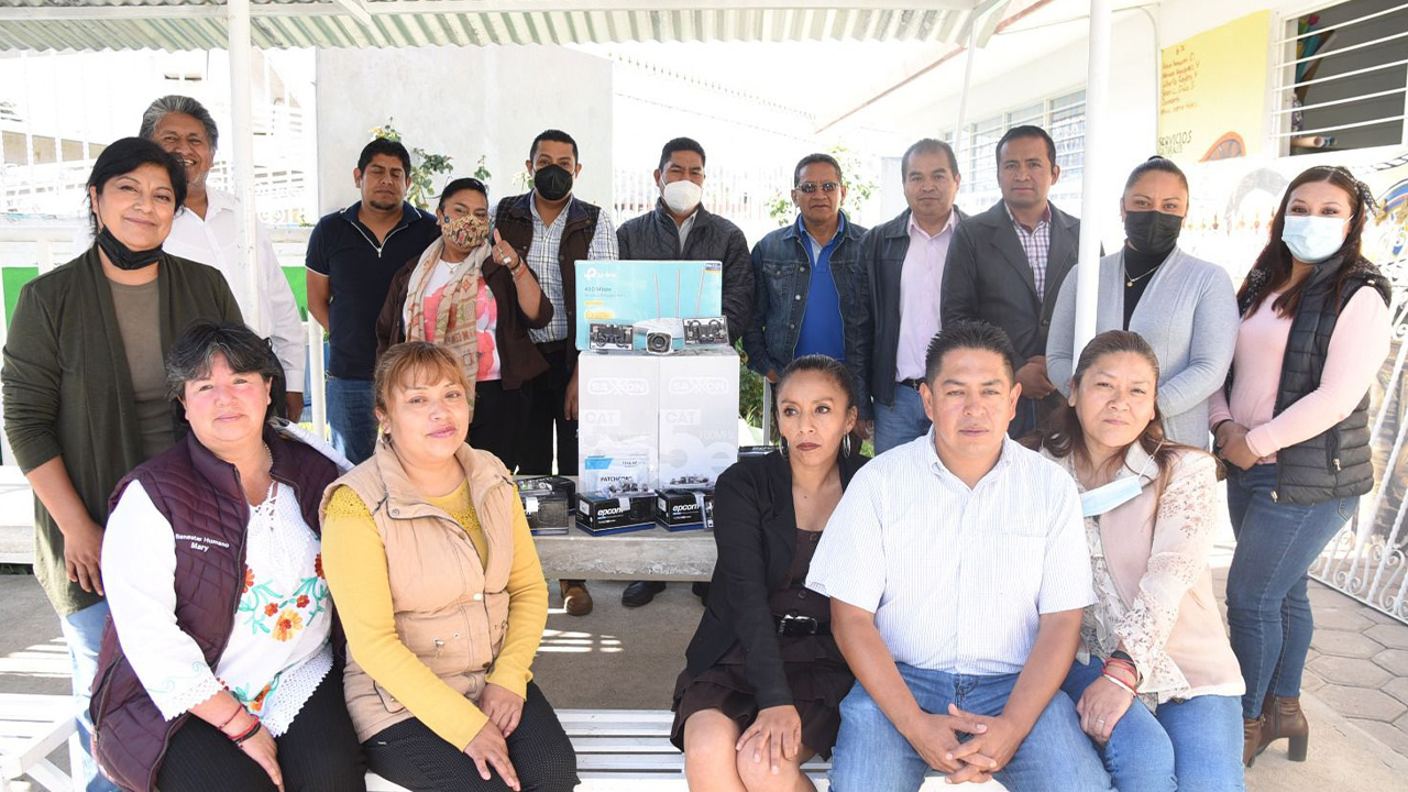 Entrega Ayuntamiento de Tlaxcala equipo de videovigilancia a Primaria “Vicente Xicohténcatl”, de Tizatlán