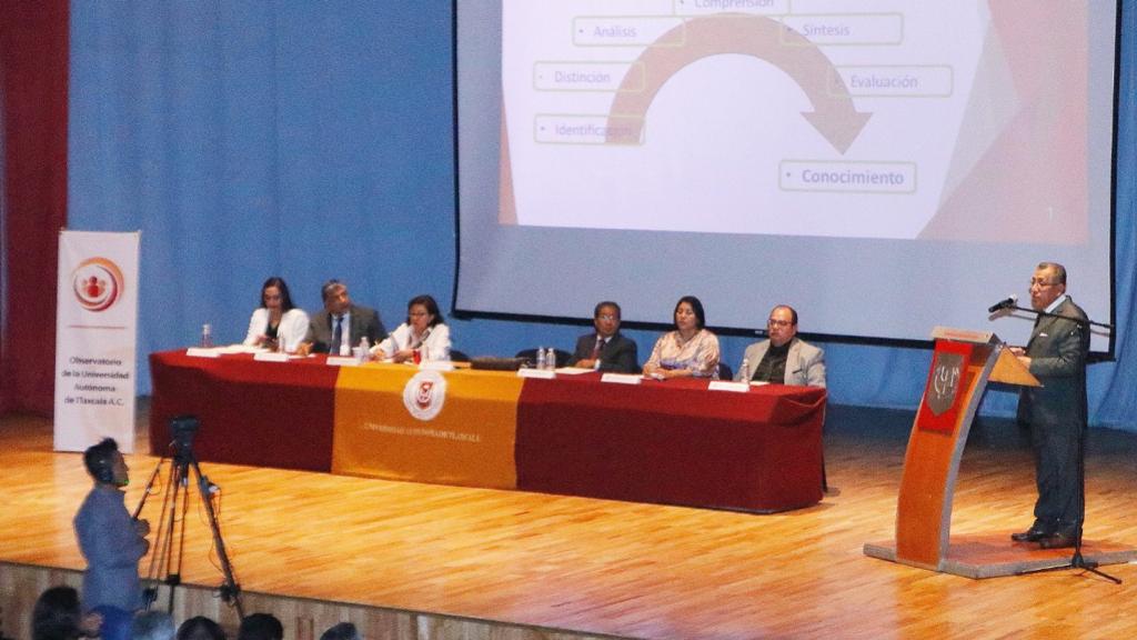 Concluyó exitosamente UATx con foro internacional sobre modelos de investigación