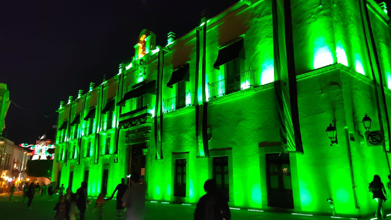 Palacio de Gobierno se ilumina de verde por el Día Nacional de la Donación de Órganos