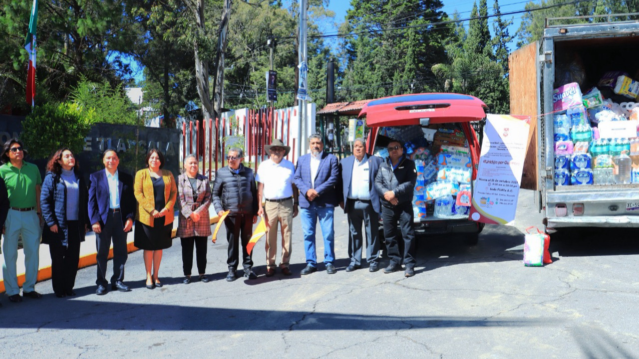 Envía UATx cinco toneladas de víveres para damnificados de Guerrero