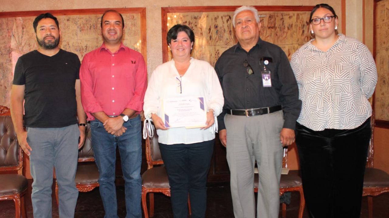 Recibe Ayuntamiento de Tlaxcala certificados por espacios de recreación saludables