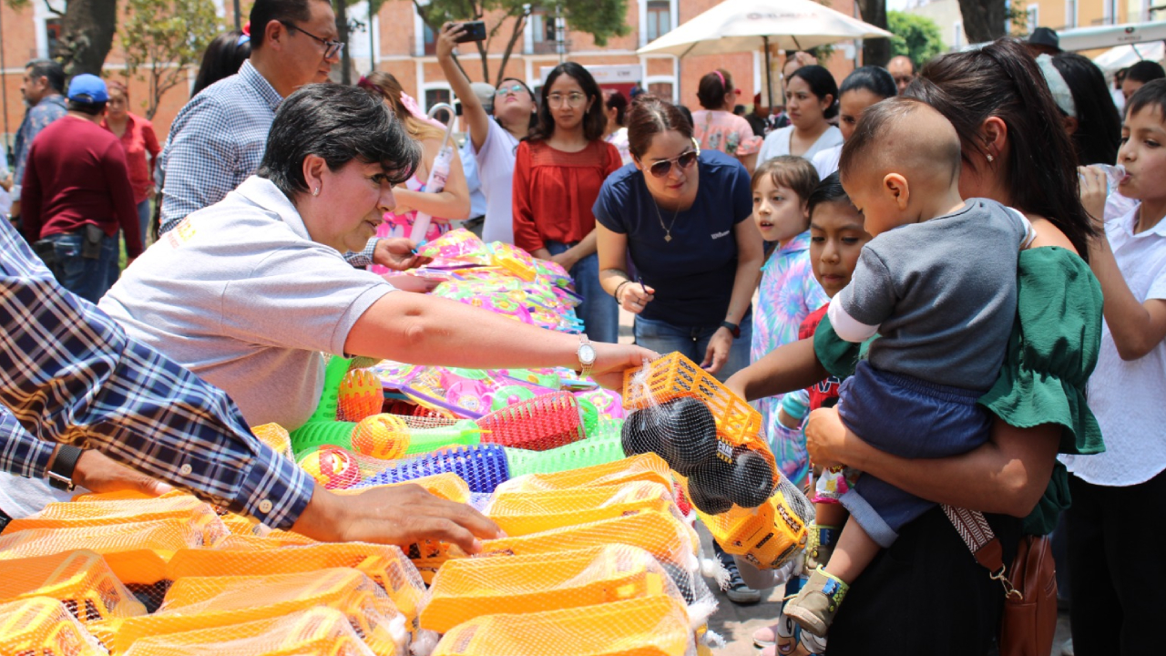 Celebra Ayuntamiento de Tlaxcala a las familias tlaxcaltecas en el Centro Histórico
