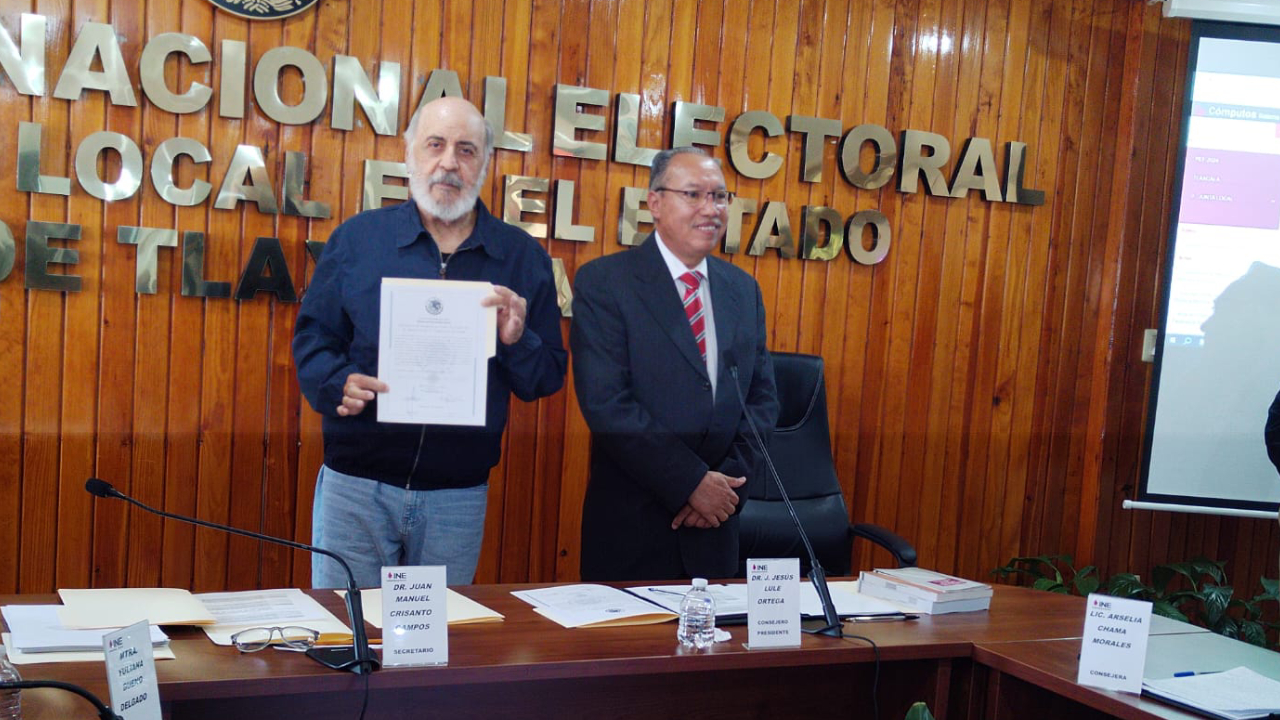 Recibe Álvarez Lima constancia de mayoría como senador de la República