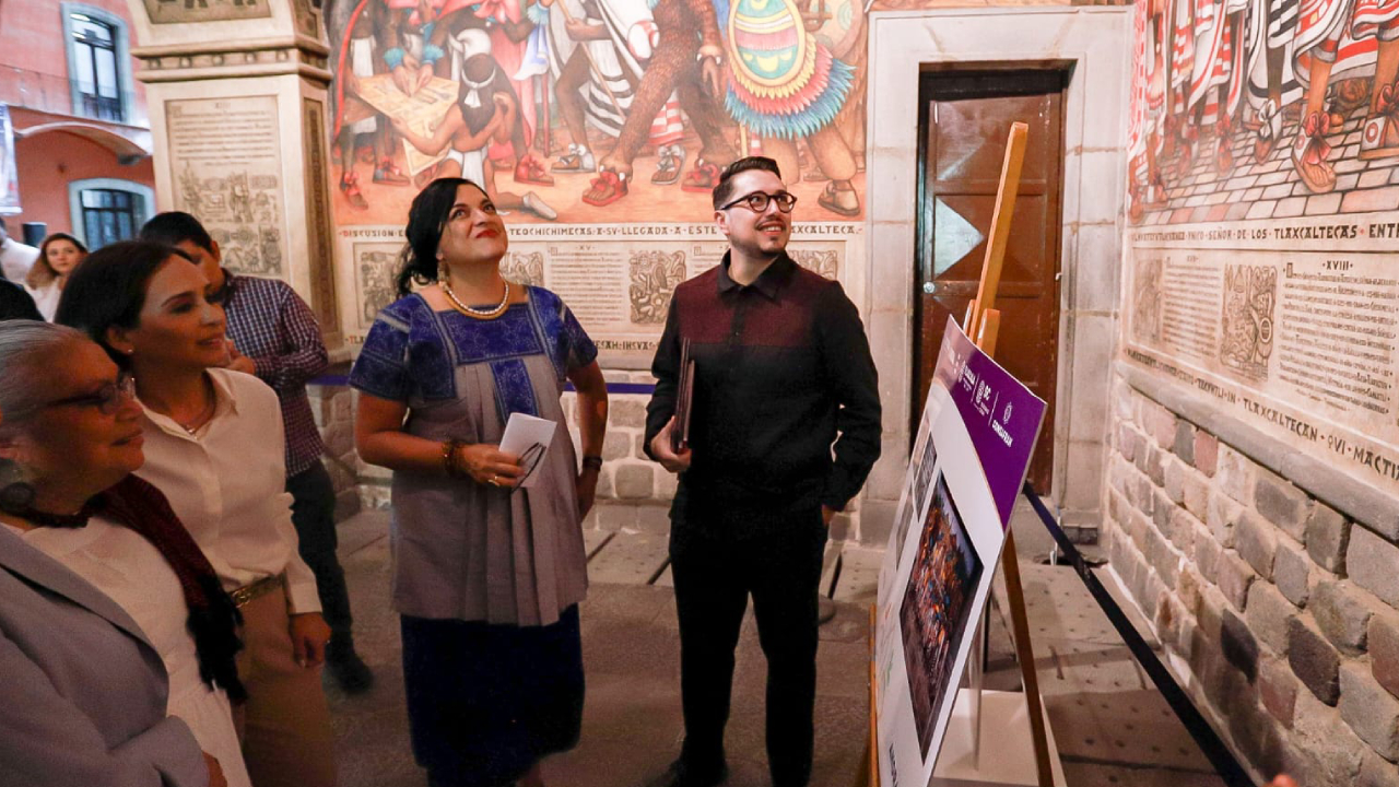 Concluye la restauración del mural Historia de Tlaxcala y sus aportaciones a la Mexicanidad, de Desiderio Hernández Xochitiotzin