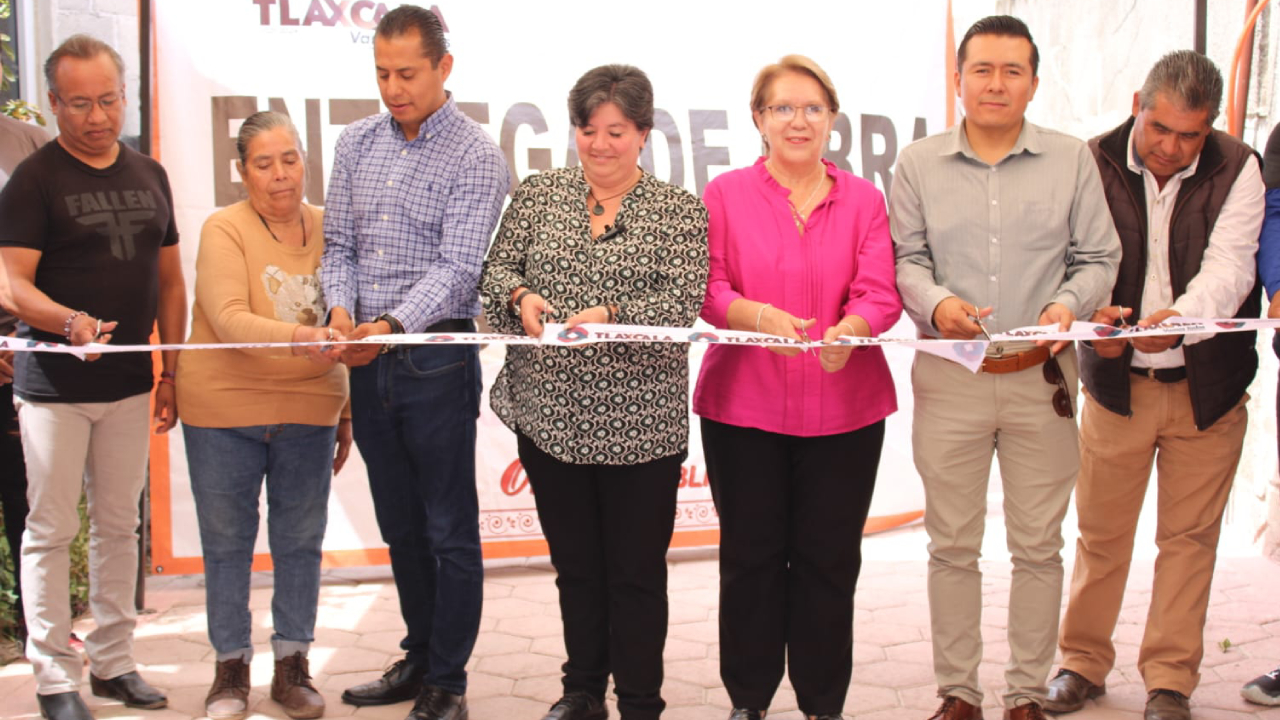 Entrega Maribel Pérez Arenas obras de beneficio de Tizatlán y Tepehitec