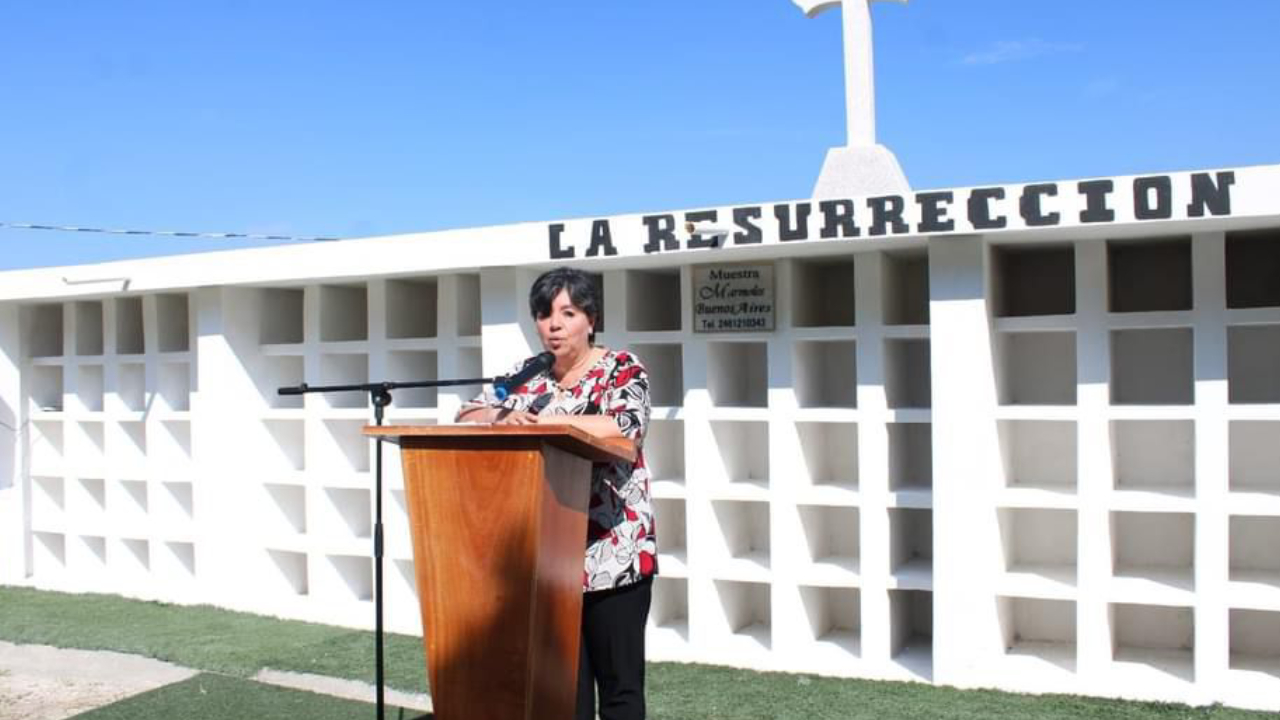 Entregan autoridades obra de remodelación en el panteón de Ixtulco