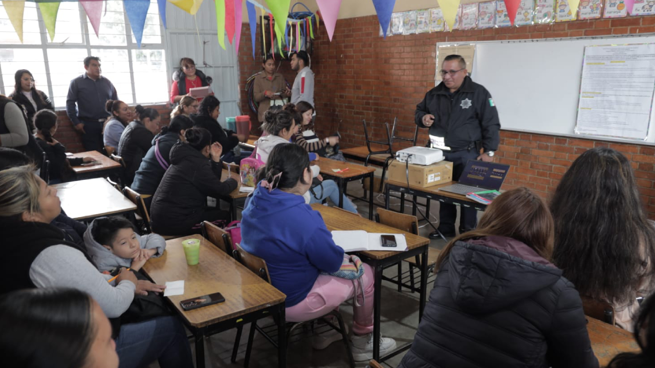 Refuerza Chiautempan estrategia de cultura vial entre padres de familia