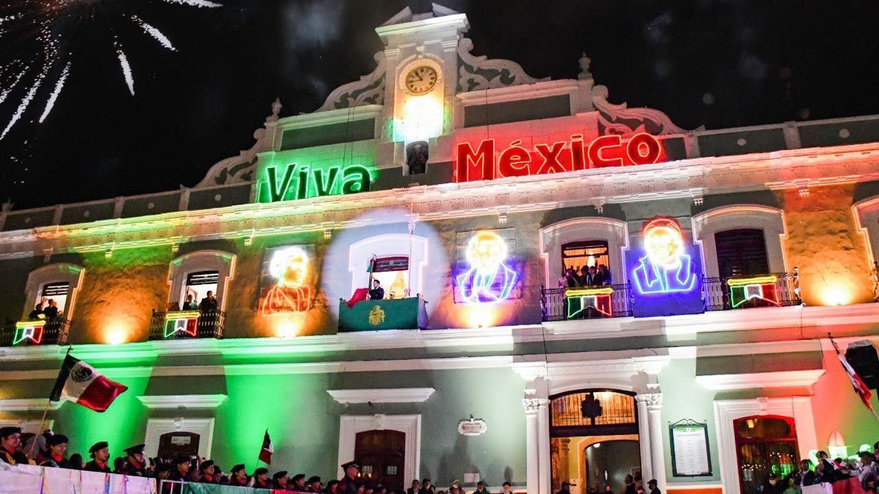 Huamantla celebra una noche mexicana llena de orgullo, alegría y paz social.