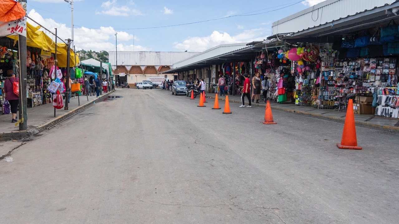 Logra Ayuntamiento de Tlaxcala acuerdos para la liberación de espacios públicos del comercio informal