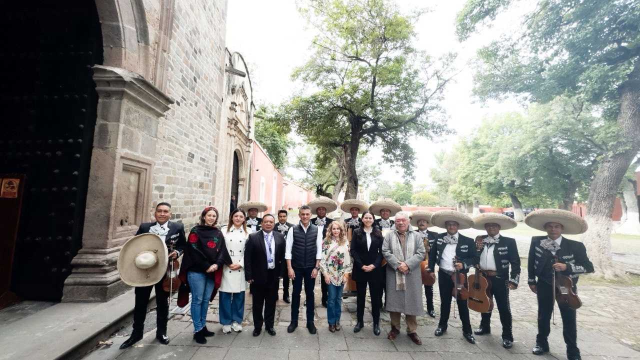 Con mañanitas y tamaliza, encabeza presidente municipal Alfonso Sánchez aniversario 499 de Tlaxcala de Xicohténcatl