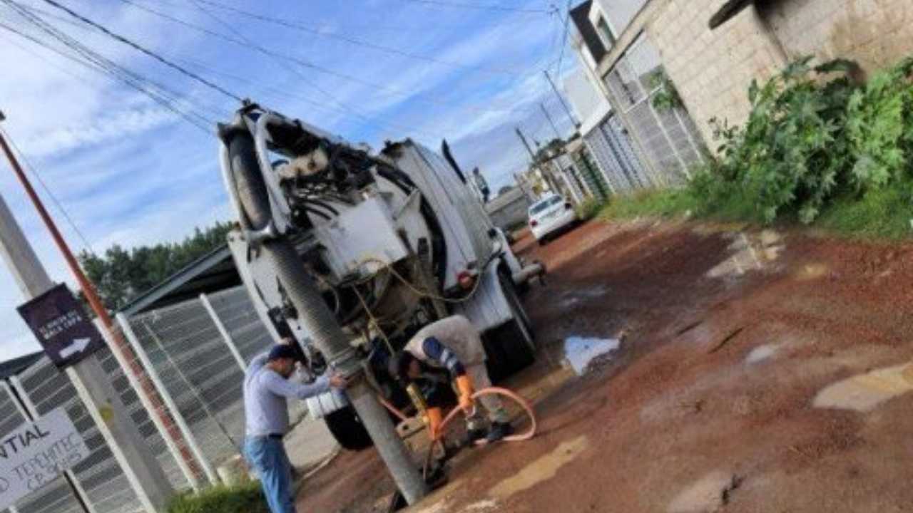 Refuerza CAPAM esfuerzos para atender fugas de agua y desazolves en Tlaxcala de Xicohténcatl