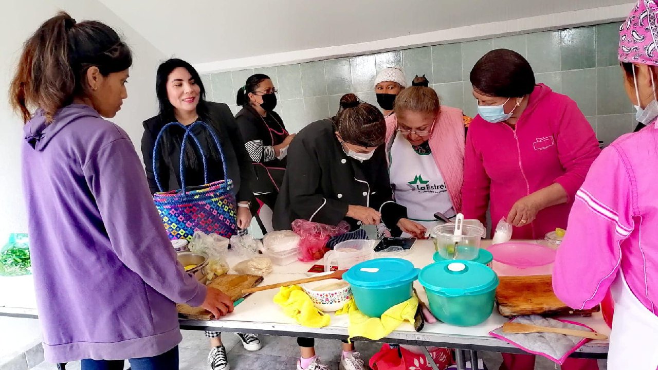 Curso de industrialización de frutas y verduras en Amaxac: en éxito de sabores y aprendizaje