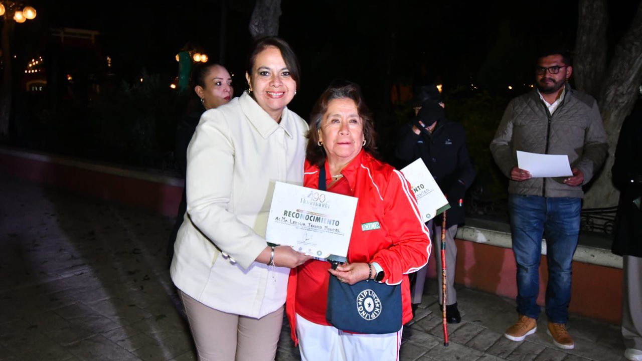 Conmemora ayuntamiento el 56 aniversario del paso por Huamantla del fuego olímpico de México de 1968