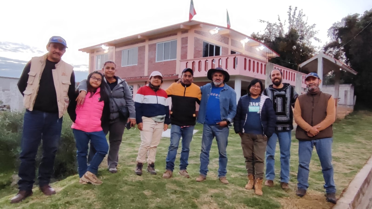 Realizan estudiantes de biología de la UATx monitoreo de biodiversidad del bosque en San Juan Cuauhtémoc