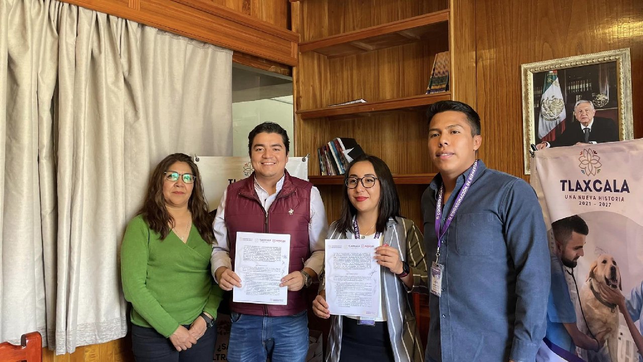 Amaxac de Guerrero firma convenio para mejorar el cuidado y protección animal.