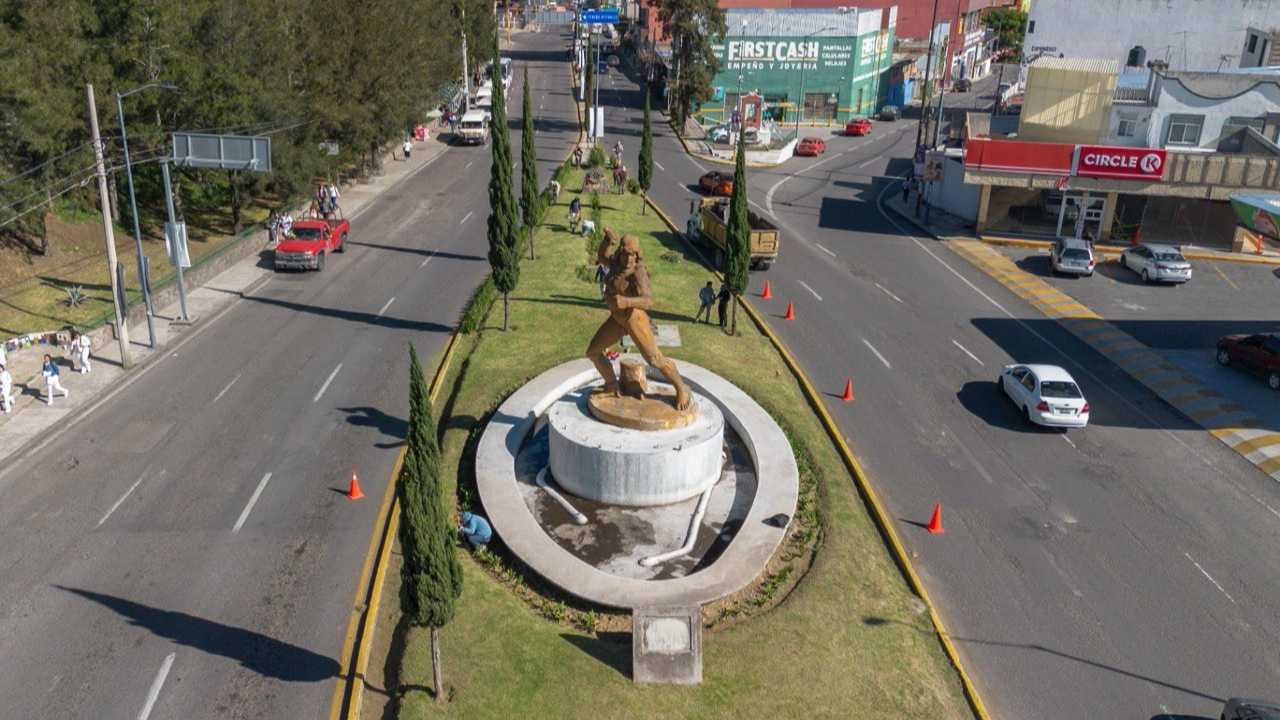 Realiza el Ayuntamiento de Tlaxcala labores de limpieza y poda en principales avenidas de la capital